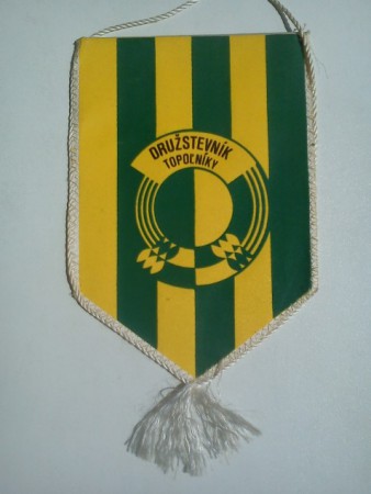 TOPOĽNIKY DRUŽSTEVNIK -22-